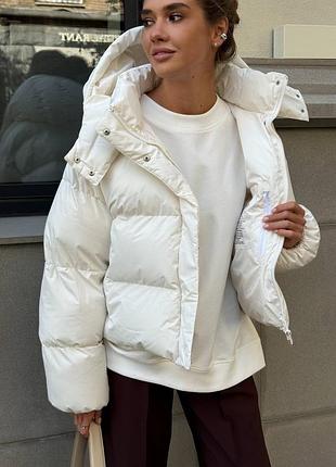 Жіночий якісний теплий укорочений дутий пуховик пуфер куртка курточка білий біла молочна