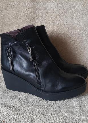 Черевики шкіряні pedro anton іспанія р.39-40 устілка 25,5см