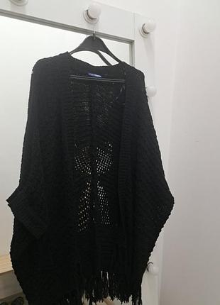 Накидка вязаная, удлиненная, очень красивая