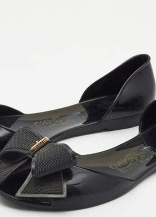 Женские туфли salvatore ferragamo jelly barbados с бантом
