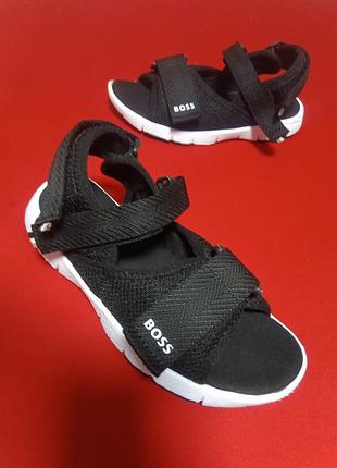 Босоножки hugo boss,черные j51654,артикул j51654-1, размер 34, длина стельки 21 см,стан идеальный