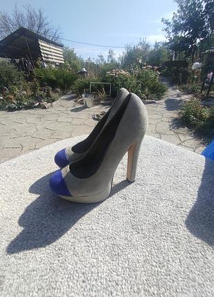 Женские туфли
