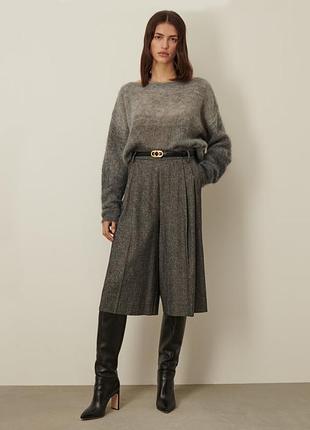 Фірмовий крутий светр marella