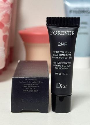 Dior dior forever стійкий матуючий тональний крем spf 20