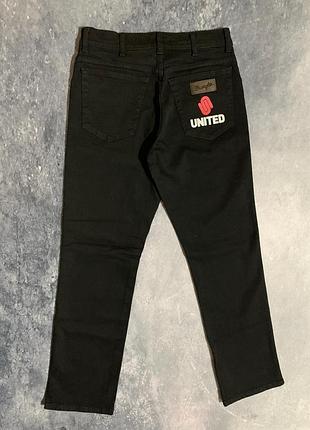 Джинси штани прямі чоловічі чорні wrangler оригінал w32 l32 преміальна