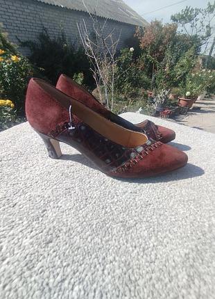 Женские туфли