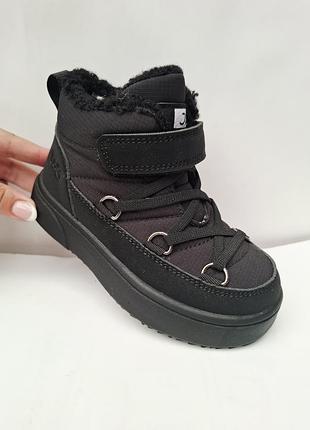 Ботинки хайтопы детские зимние черные на липучке и замочке, очень легкие, гибкие и мягкие,натуральный мех, с супинатором