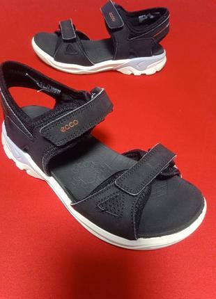 Сандалии детские ecco biom raft 700643 (00001) черные, размер 33,длина стельки 21 см, страна производитель индонезия
