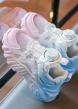 Кроссовки детские