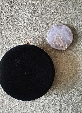 Сумка женская вечерняя с цепочкой, состояние идеальна, непригодна