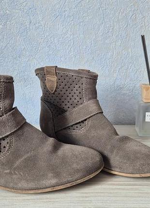 Замшевые ботинки осенние/весенние