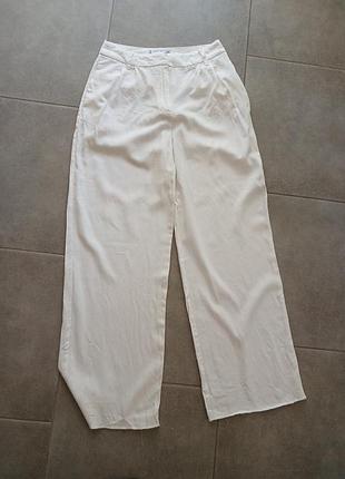 Широкие качественные актуальные брюки