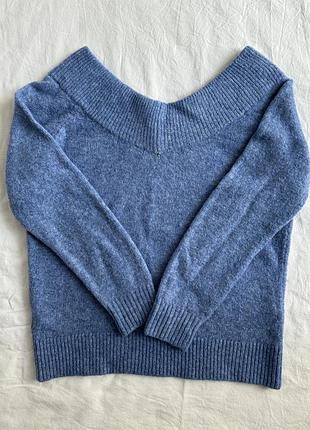 Свитер голубой