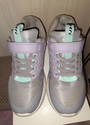 Кроссовки bartek 35