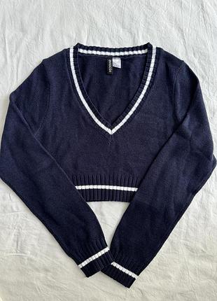 Свитер с полосками