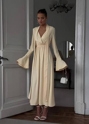 Чарівна, стильна сукня