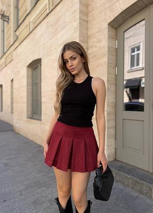 Стильная женская замшевая юбка-шорты