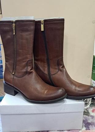 Продам кожаные итальянские сапоги- козаки