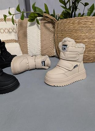 Зимові черевики для дівчинки