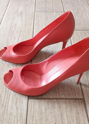 Туфлі босоніжки gianvito rossi