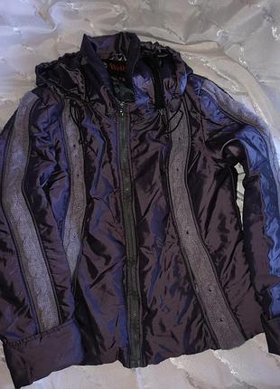 Лиловая куртка с капюшоном на молнии m/l