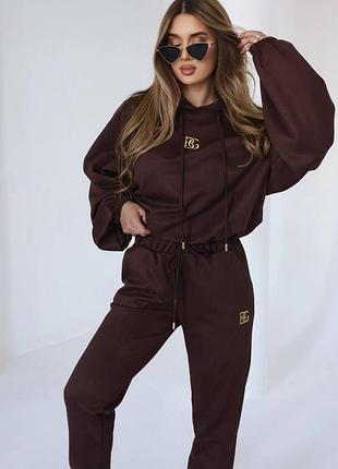 Жіночий брючний прогулянковий костюм