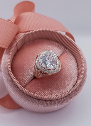 Каблучка магнолія