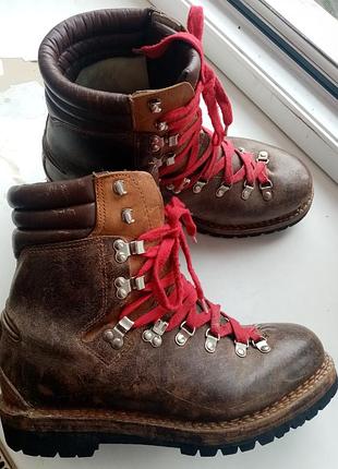 Винтажные кожаные горные трекинговые ботинки hanwag vibram (неместя)