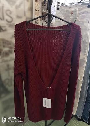 Новенький свитерик