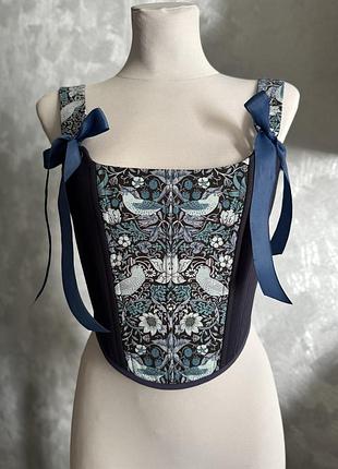 Корсет ручної роботи