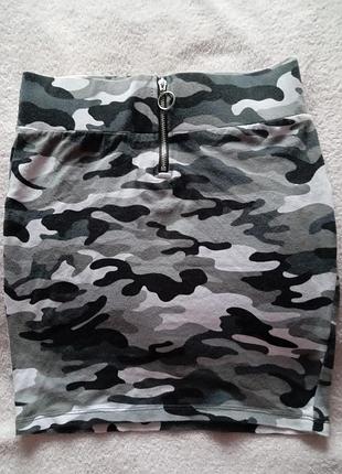 Юбка камуфляж на замочке декор спереди