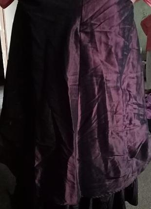 Фантазийная юбка из атласа. размер украинский 48. производство франция.