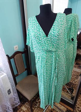 Платье 🥰🥰🥰