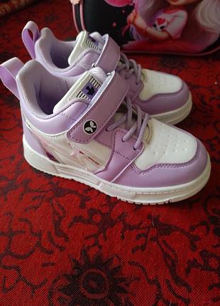 Кроссовки для девочки