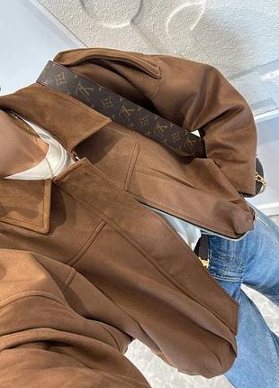 Бомбер замшевий хіт осені