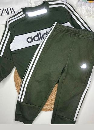 Костюм на хлопчика  adidas оригінал  на вік 2-3 рочки