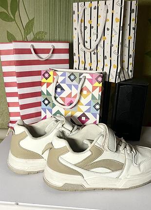 Кросівки на хлопчика