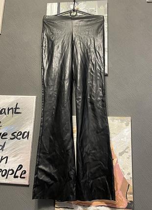 Штани кльош з еко шкіри