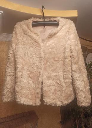 Шуба ,стильна .красива