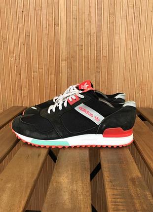 Кроссовки adidas zx 700