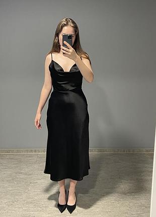 Продам чудове сатинове плаття must have. 36 розмір (s), одягала двічі.