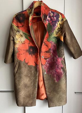 Оригінальне пальто розмір с, рукав три чверті