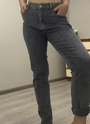 Жіночі джинси s-m, еластичні синього кольору
