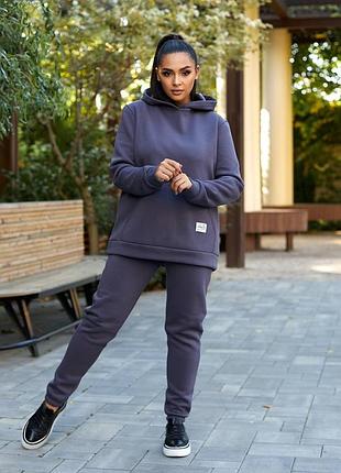 Костюм жіночий