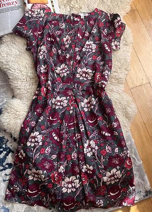 Плаття в квіти
