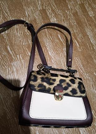 Необычайно красивая сумочка