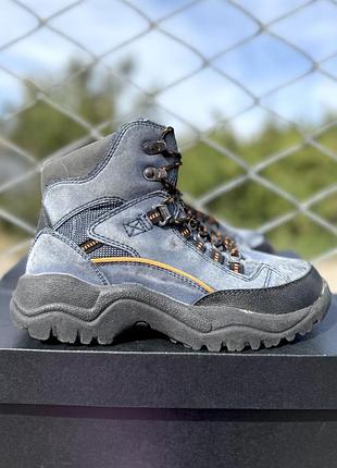 Ботинки mountain 38 размер демисезонные