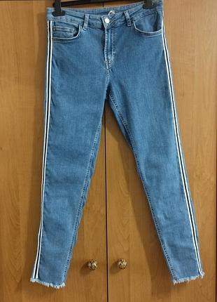 Джинсы denim co с лампасами бахромой