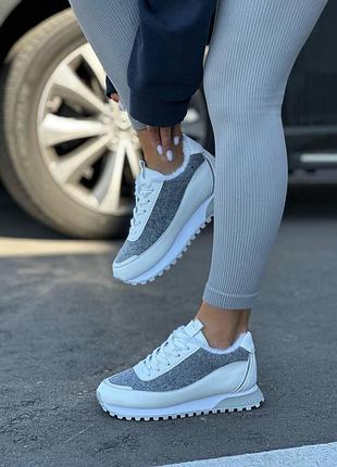 Кросівки жіночі утеплені