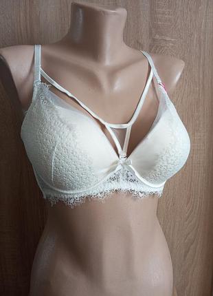Бюстгальтер пуш ап